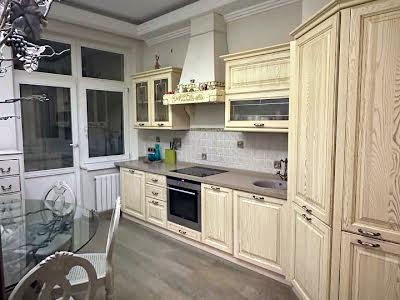 квартира за адресою Панаса Мирного вул., 17