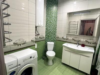 квартира за адресою Драгоманова вул., 2-Б