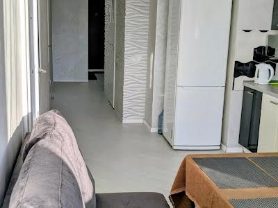 квартира за адресою Анни Ахматової вул., 22