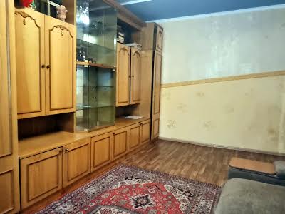 квартира за адресою Космонавтів вул., 20