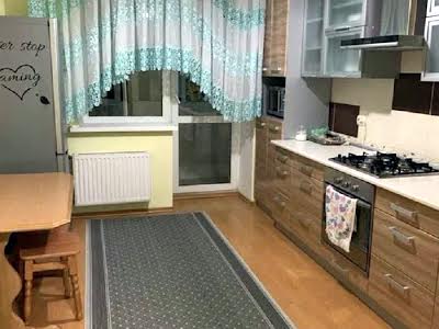 квартира за адресою Наукова вул., 10
