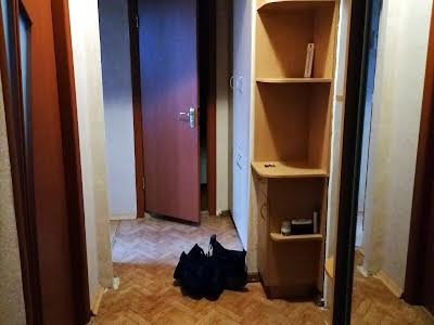 квартира за адресою Михайла Лушпи просп.