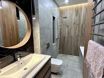 квартира за адресою пр. Чорновола, 1