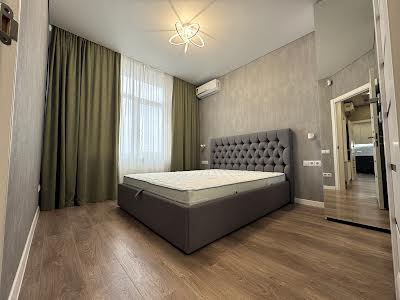 квартира за адресою Юнацька вул., 6