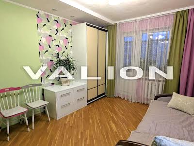 квартира за адресою Рональда Рейгана вул., 10