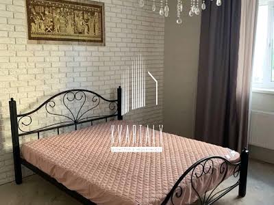 квартира за адресою Воскресенська, 16А
