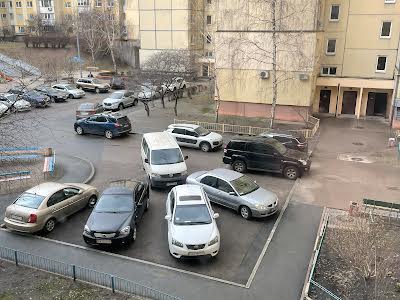 квартира по адресу Пулюя ул., 1