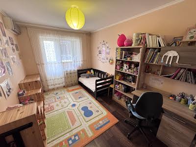 квартира по адресу Героев Днепра ул., 43