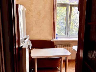 квартира за адресою Золотоворітська вул., 2