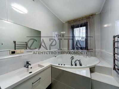 будинок за адресою Кленова вул., 8