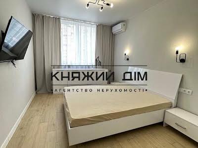 квартира по адресу Ревуцкого ул., 40-Б