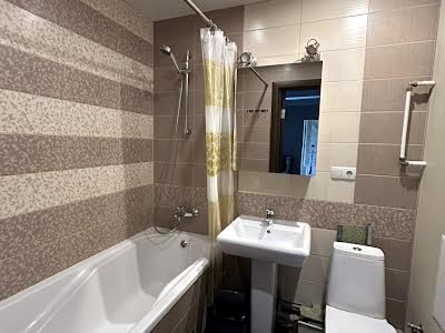 квартира за адресою Набережна Перемоги вул., 140
