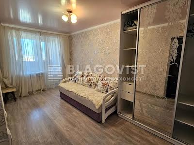 квартира за адресою Симиренка вул., 1-Г