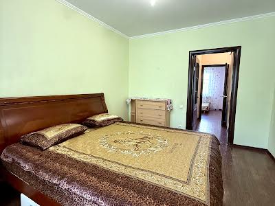 квартира за адресою Небесної сотні, 10