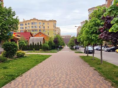 комерційна за адресою Сонячна вул., 5