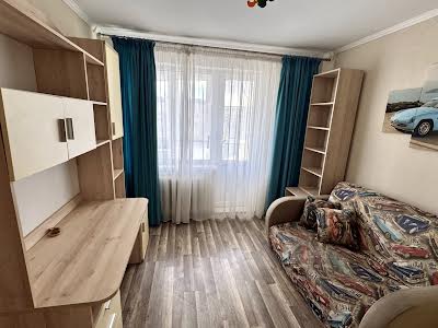 квартира за адресою Райдужна вул., 17-А