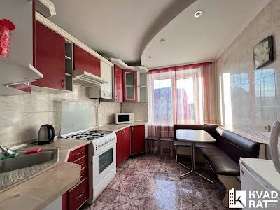 квартира за адресою Євгена Коновальця вул., 44