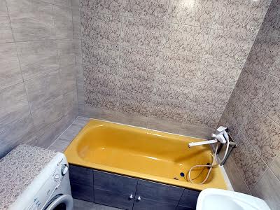 квартира за адресою Лазурна вул., 52