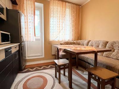 квартира по адресу Голосеевская ул., 13