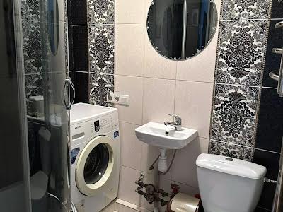 квартира за адресою Володимира Великого вул., 5