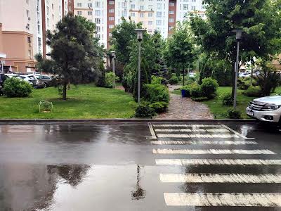 квартира за адресою Героїв Небесної Сотні просп., 28