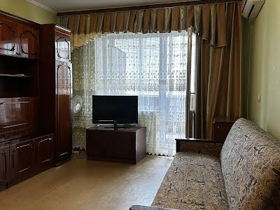 квартира по адресу Ревуцкого ул., 18