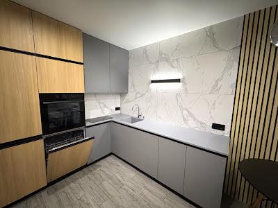 квартира за адресою Михайла Максимовича вул. (Онуфрія Трутенка), 32-Б