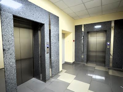квартира за адресою Машинобудівна вул., 41