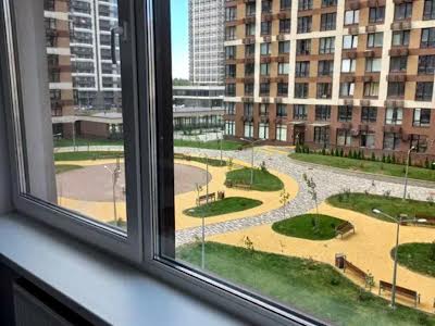 квартира по адресу Олександра Олеся ул., 2В