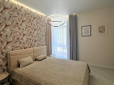 квартира за адресою Краснова вул., 3