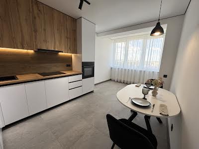 квартира за адресою Соборна вул., 122
