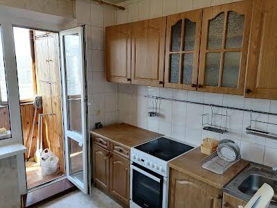 квартира за адресою Драгоманова вул., 40Б