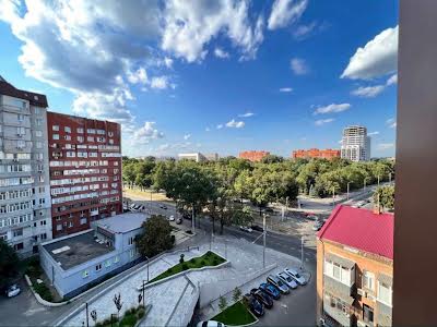 квартира за адресою Кучеревського бульв., 1
