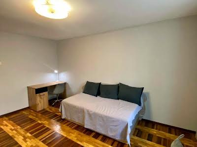 квартира за адресою Драгоманова вул., 5