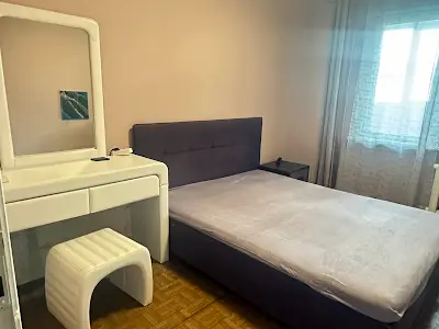 квартира за адресою Анни Ахматової вул., 43