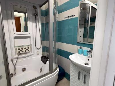 квартира за адресою Урлівська вул., 38