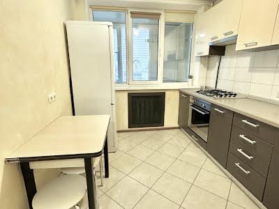 квартира за адресою Київ, Валерія Лобановського просп., 117