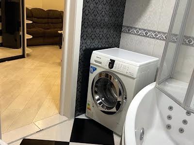 квартира по адресу Драгоманова ул., 40ж