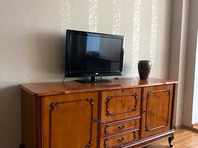 квартира за адресою Дегтярівська вул., 45