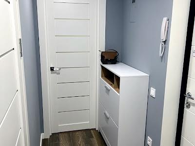 квартира за адресою Космічна вул., 5
