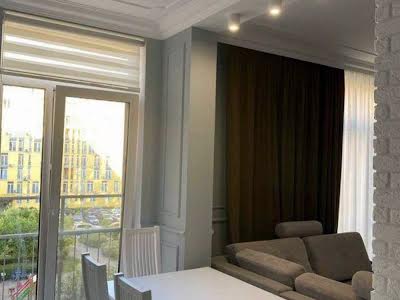 квартира за адресою Регенераторна вул., 4