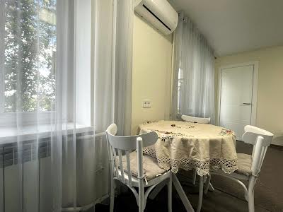 квартира за адресою Полігонна вул. (Погребняка), 27