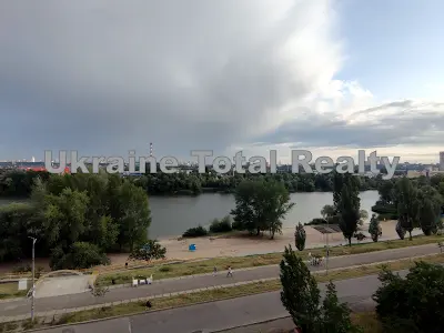 квартира за адресою Приозерна вул., 8