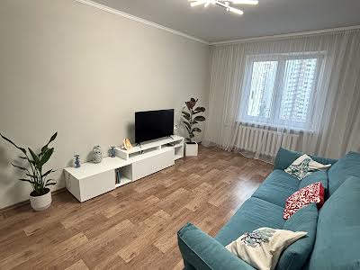 квартира за адресою Григорія Ващенка вул., 3