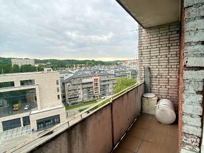 квартира за адресою Джерельна, 40