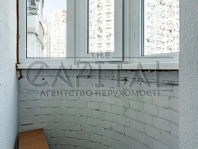 квартира за адресою Анни Ахматової вул., 22