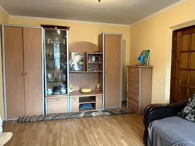 квартира за адресою Павла Чубинського вул., 14