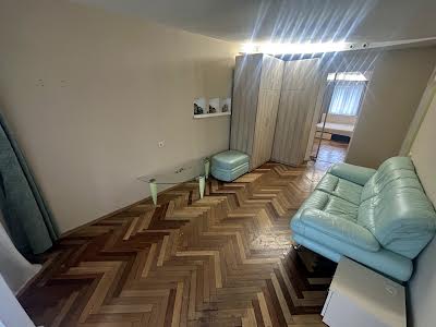 квартира за адресою Митрополита Василя Липківського вул. (Урицького), 43