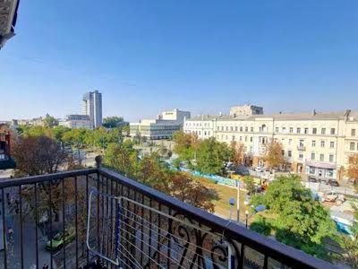 квартира по адресу Дмитрия Яворницкого просп. (Карла Маркса), 81