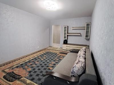 квартира за адресою вул. Озерна, 17